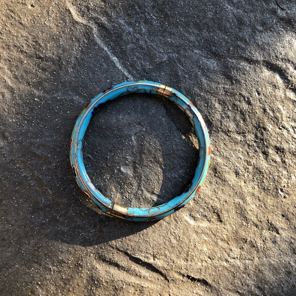 Small bangle bracelet - Picture 2 of 4